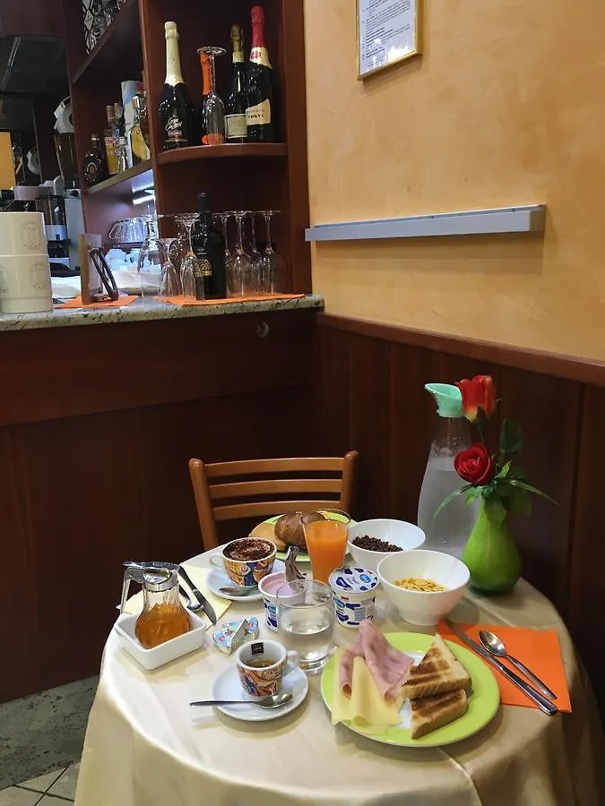 Hotel Dorè Milaan 3*,